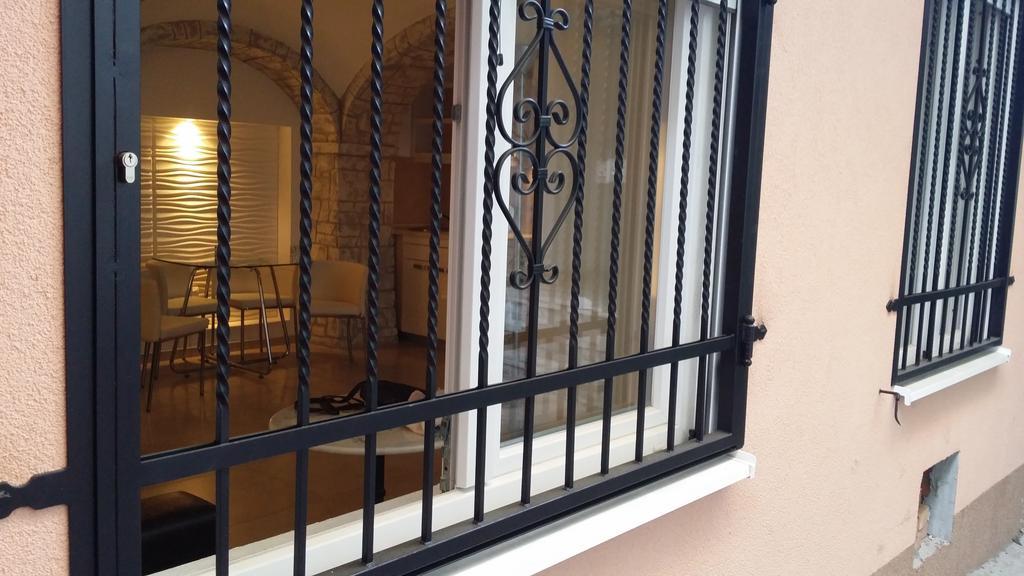 Apartment Zemun Old Town Center بلغراد الغرفة الصورة