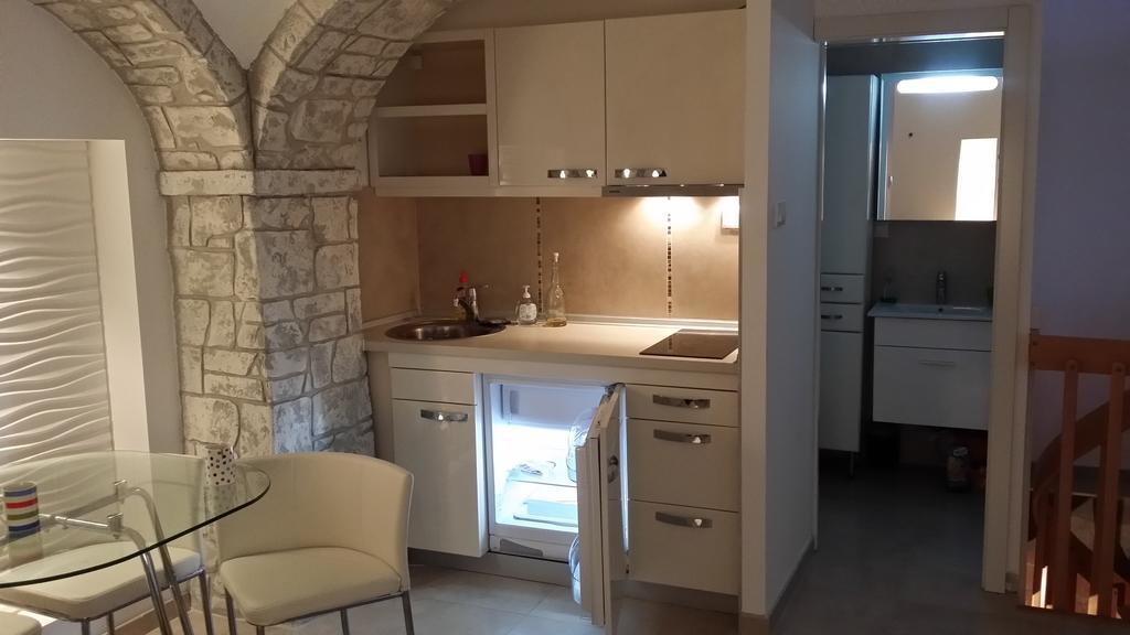 Apartment Zemun Old Town Center بلغراد الغرفة الصورة